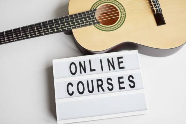 Online guitar lessons